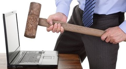 SQUEZZIE-QUAND TON POTE BUG SUR UN JEU VIDÉO