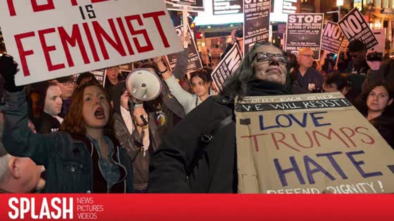 Viele menschen protestierten gegen donald trumps amtseinführung