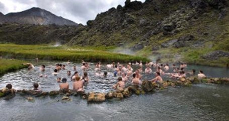Küçük Buz Ülkesi İzlanda Şaşkın! En Soğuk Ayda Turist Yağdı