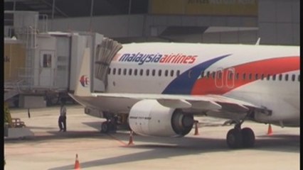 Malasia se retracta de oferta de recompensa por encontrar avión desaparecido