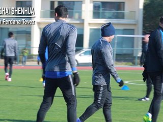 VIRAL: Sepakbola: Latihan Perdana Tevez Di Shanghai