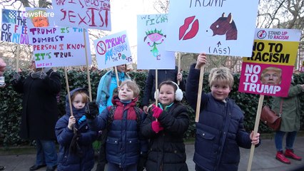 Further footage: Londoners protest outside US Embassy