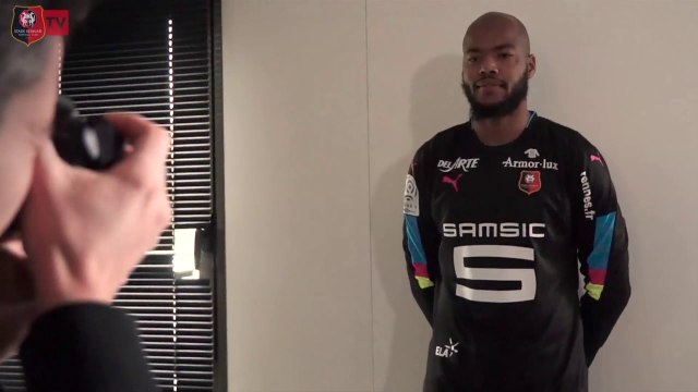 Raïs Mbolhi nouveau gardien Rouge Et Noir