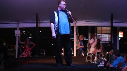Scott Michael sings 'Welcome To My World' Elvis Week 2016