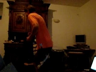 Ptite danse improvisée chez Ju