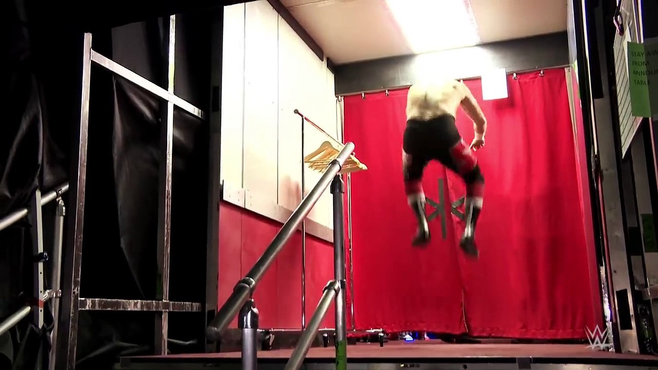 Go behind the scenes of the 2016 Survivor Series with Goldberg, Brock Lesnar and more!