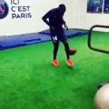 Matuidi répond à ses détracteurs avec un ballon de football américain