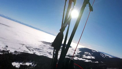 Vol d'hiver en parapente du Chasseral
