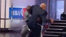 WATCH: Shaq TACKLES Charles Barkley After Pass from Randy Moss on Inside the NBA