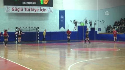 Скачать видео: Hentbol - Kastamonu Belediyespor Antrenörü Günal