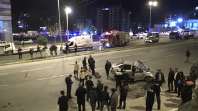 Kaza Yaptıktan Sonra Savrulan Otomobilin Çarptığı Polis Memuru Öldü
