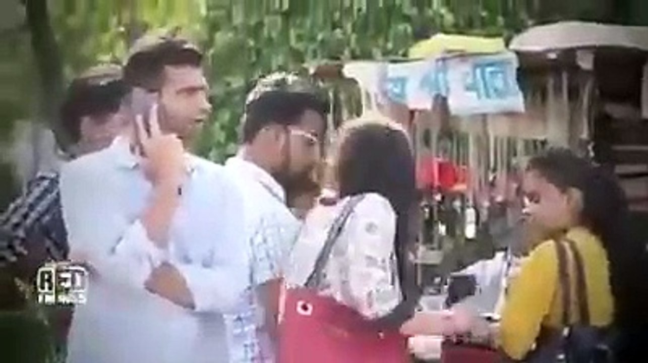 Hello Awaz Nahi arahi hay