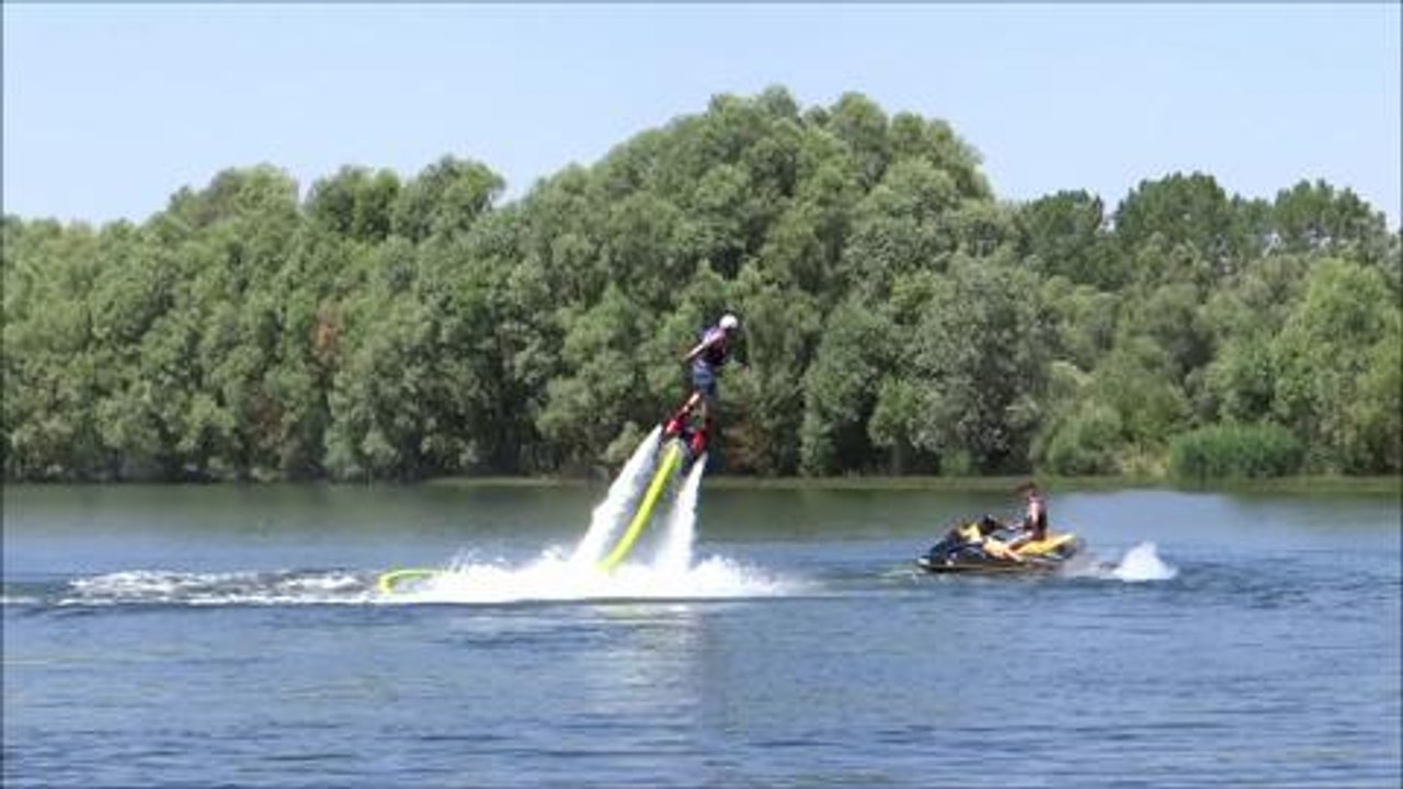 Pont-à-Mousson : le flyboard débarque tout l'été au Grand Bleu ...