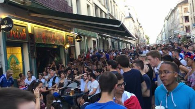 Nancy : l'attente des supporters rue Stanislas au...