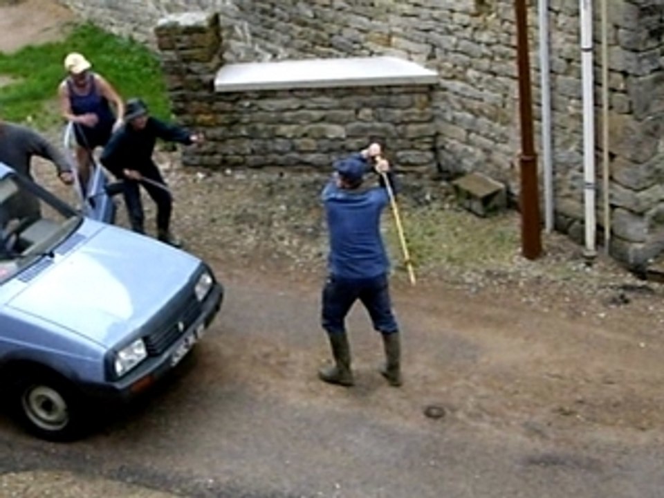 Combat de rue entre paysans