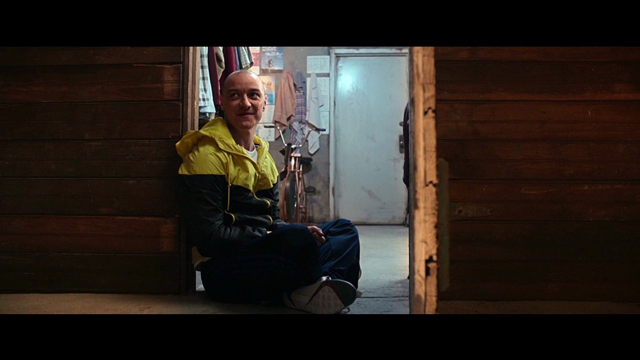 Split - Clip - Hedwig Introduces Himself