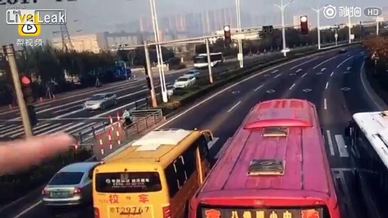 LiveLeak - Car crushed as Truck rolls over also hitting a School bus