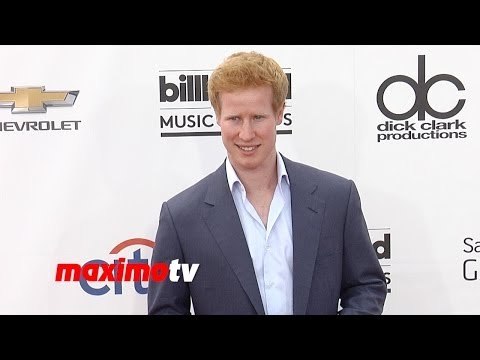 Prince Harry Lookalike Matthew Hicks 2014 BILLBOARD MUSIC AWARDS Red Carpet ARRIVALS