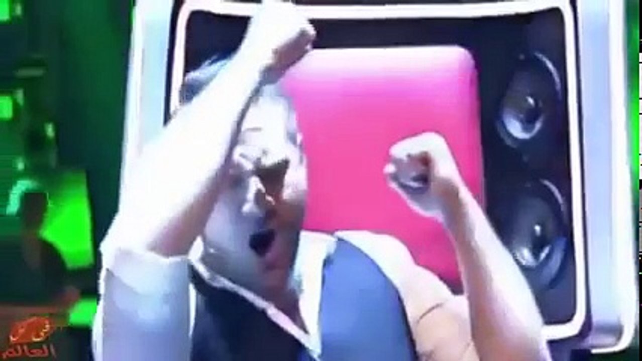بالفيديو- طفل مغربي يغني فيطلب منه الحكام إعاده الأغنية لشدة جمالها