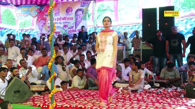 सपना आजकल हुई बदली बदली ¦ Badli Badli ¦ आज तक का सबसे वायरल सांग ¦ Sapna Stage Dance 2017