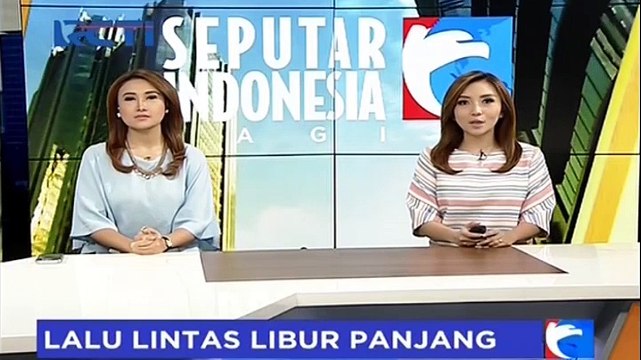 Ribuat Kendaraan Padati Gerbang Tol Cikarang