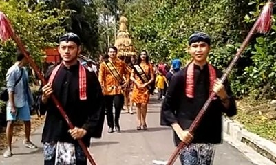 Tradisi Unik Beri Makan Kera Ini Ada di Banyumas