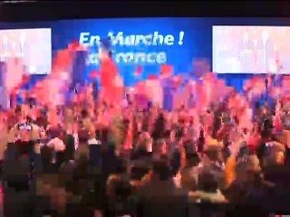 ফ্রান্সে নির্বাচনে ১ম দফায় জয়ী কট্টর ডানপন্থী ম্যারি ল পেন