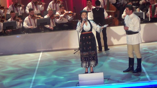 Mihaela si Ciprian Istrate &Orchestra Rapsodia Bihoreana dir. Liviu Butiu- Hai inima, zi cetera-Spectacol aniversar Nicolae Muresan