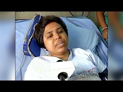 Trupti Desai roughed up in Mahalaxmi temple for not wearing saree