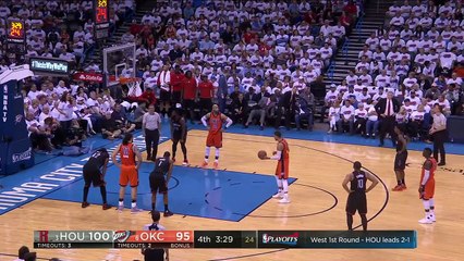 Le banc des Rockets se fout de la gueule d'Andre Roberson