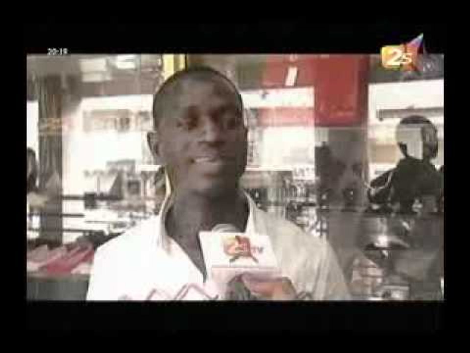 Le vote vu par les Sénégalais  - Jt Français - 29 Juin 2012