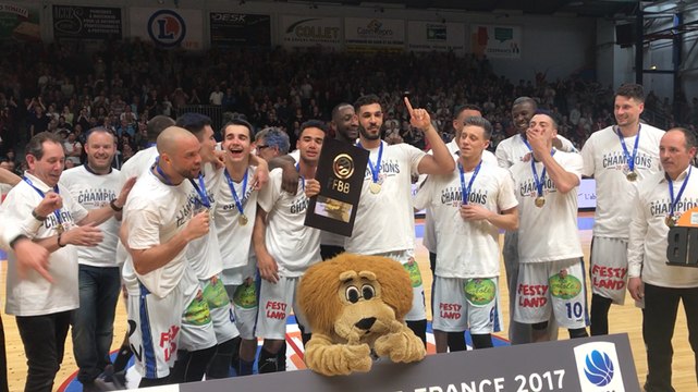 La joie des joueurs du Caen BC