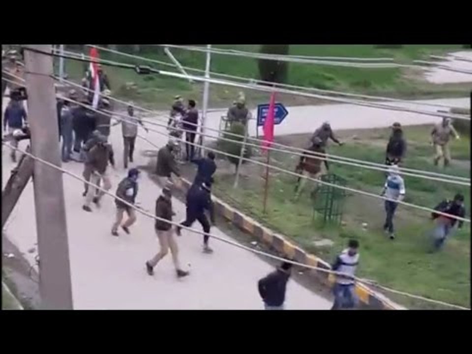NIT clashes in Srinagar : CRPF in campus after students lathi-charged by Police