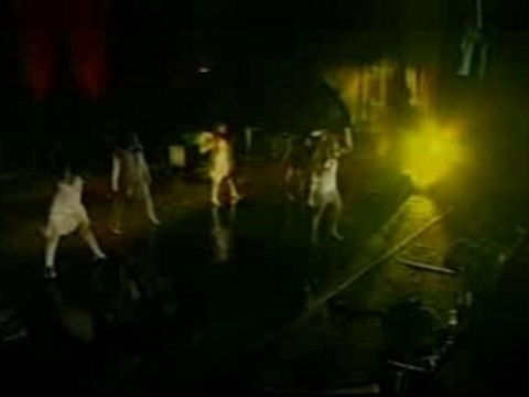 Beyonce - Upskirt and Booty shot WOW! - Michigan Concert