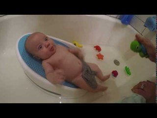 Baby Has Cute Reaction to Water Toy