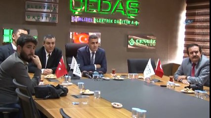 Sivas'ta Şiddetli Fırtına 168 Elektrik Direğini Yıktı