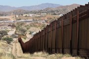 Trump ramps up pressure on Democrats over border wall funding