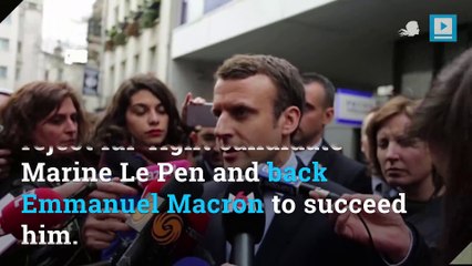 French election: Hollande urges nation to back Macron