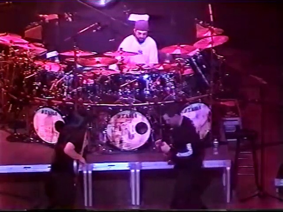 Dream Theater @ The Beacon Theatre in New York City 2002-03-27 (full) part 2/4
