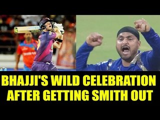 Download Video: IPL 10:  Harbhajan Singh completes 200 wickets in T20, after dismissing Smith | Oneindia News