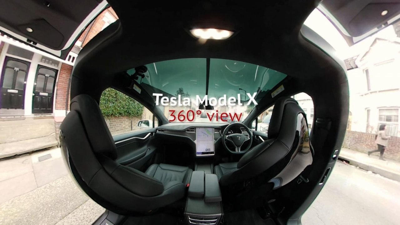 Tesla Model X 360° passenger experience