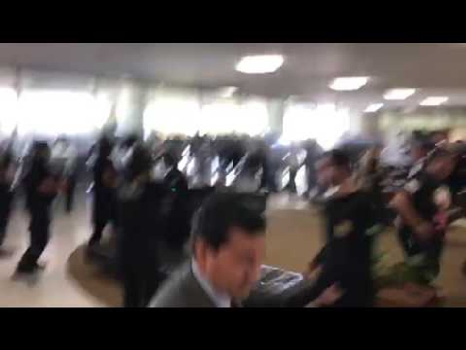 Policiais Civis invadem a Câmara dos Deputados - parte 3