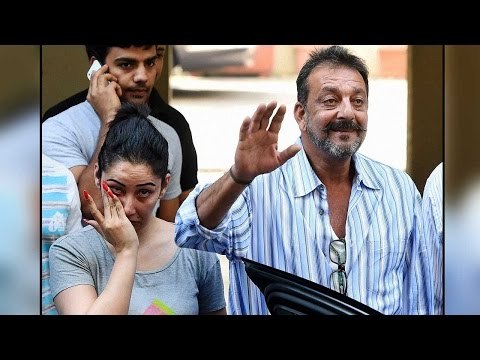 Sanjay Dutt released from Yerwada Jail, walks out with a Salute