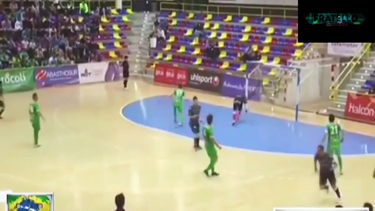 FUNNY SOCCER FOOTBALL VINES 2017 - FAILS, GOALS, SKILLS