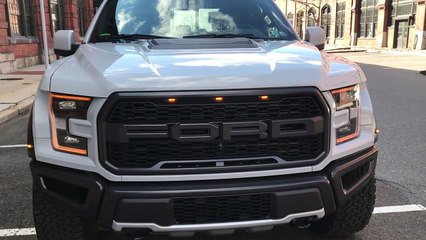 Here's Why the 2017 Ford F-150 Raptor Is Worth $65,000-vUUPPzPxVEM