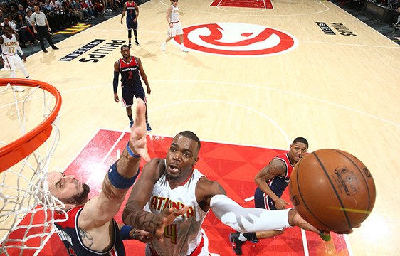 Paul Millsap Hits a Circus Shot - Wizards vs Hawks - Game 4 - April 24, 2017 - 2017 NBA Playoffs - YouTube