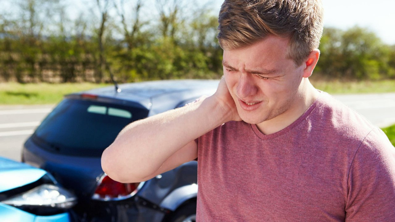 What are the basic first steps after a car accident?