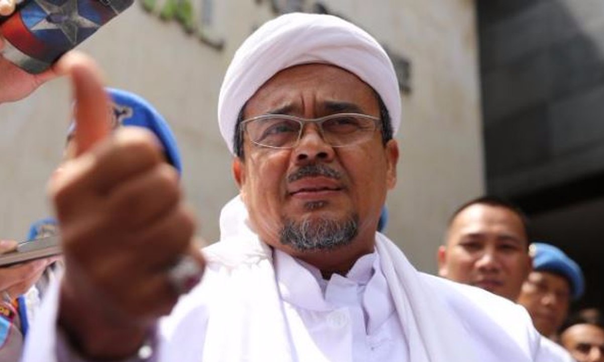 Polisi Periksa Rizieq Shihab terkait Kasus Pornografi