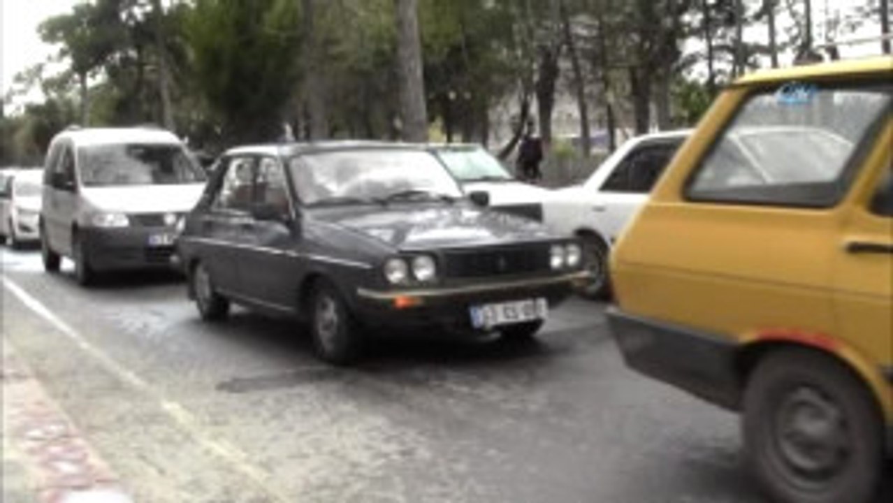 Mahkemeden Emsal Teşkil Eden Karar... Plakasında 'Çerçeve Yok' Diye Ceza Kesildi, Mahkeme Cezayı...