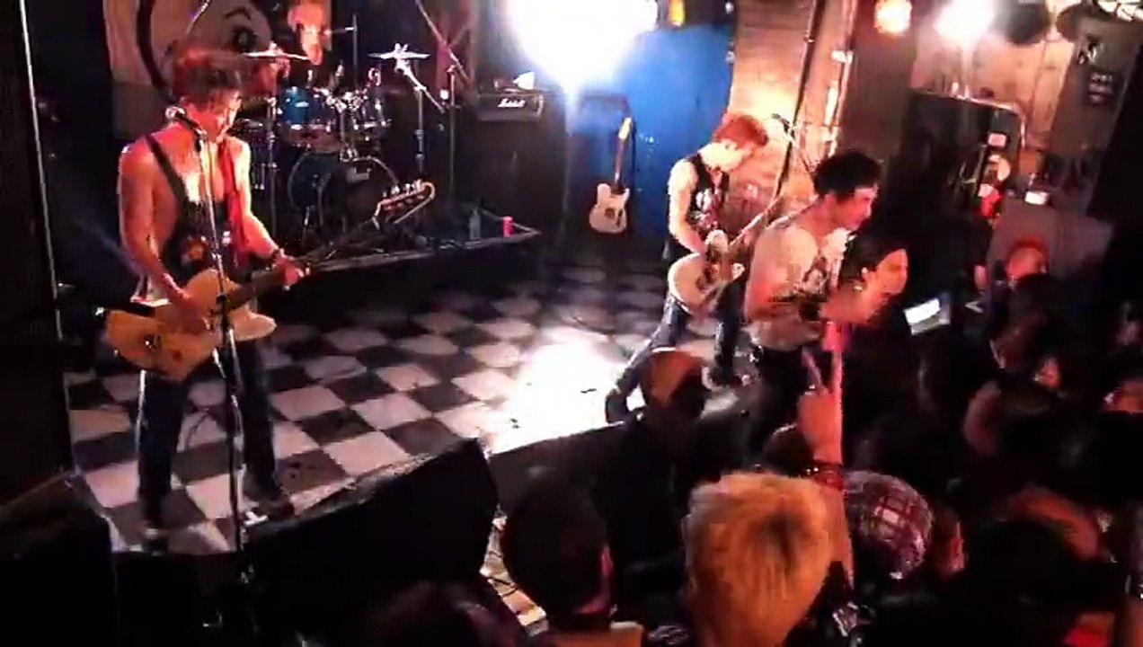 ラフィンノーズ CRASH St. RULES